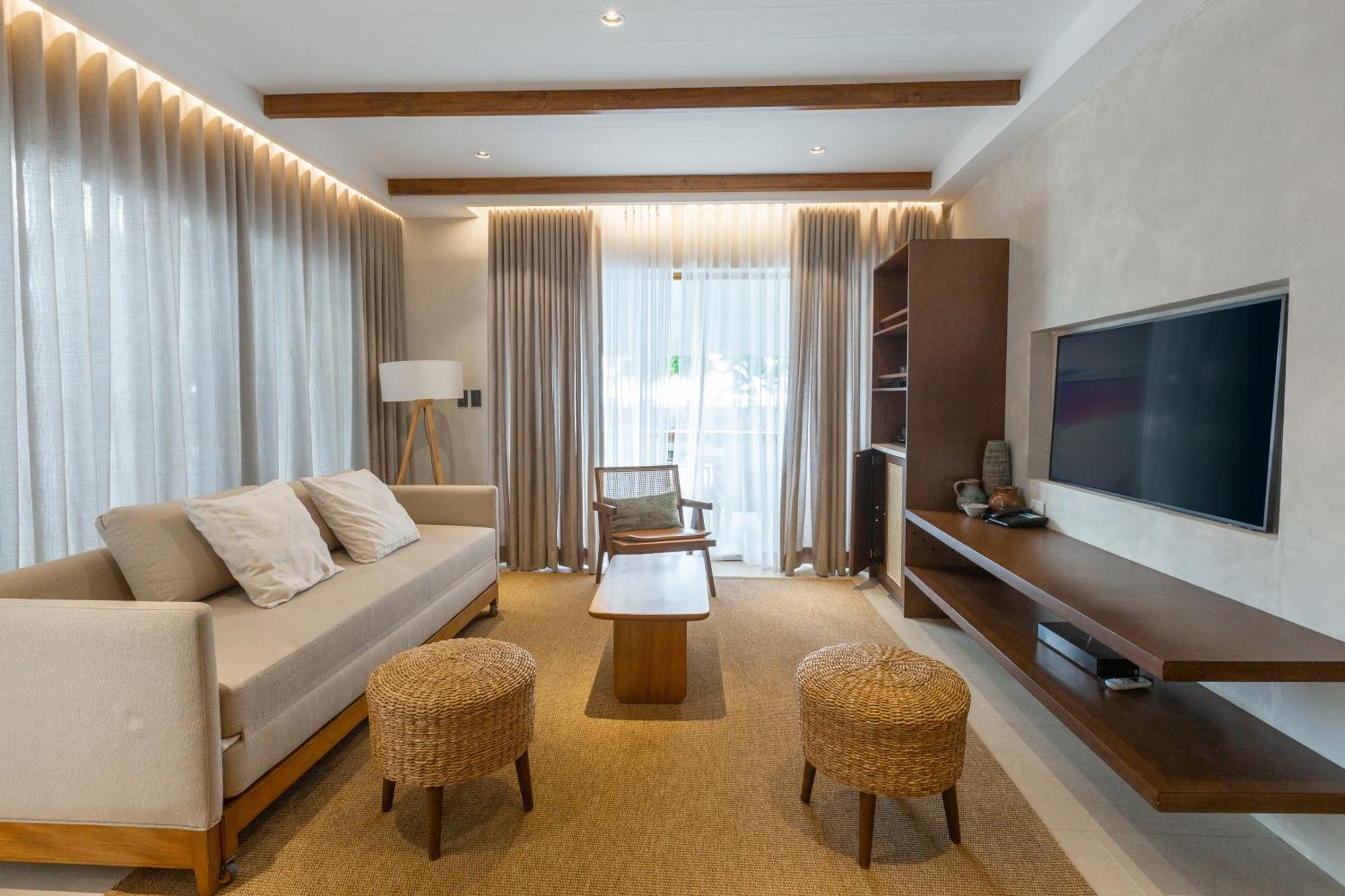 Golden Sands Destination Resorts Daanbantayan Esterno foto