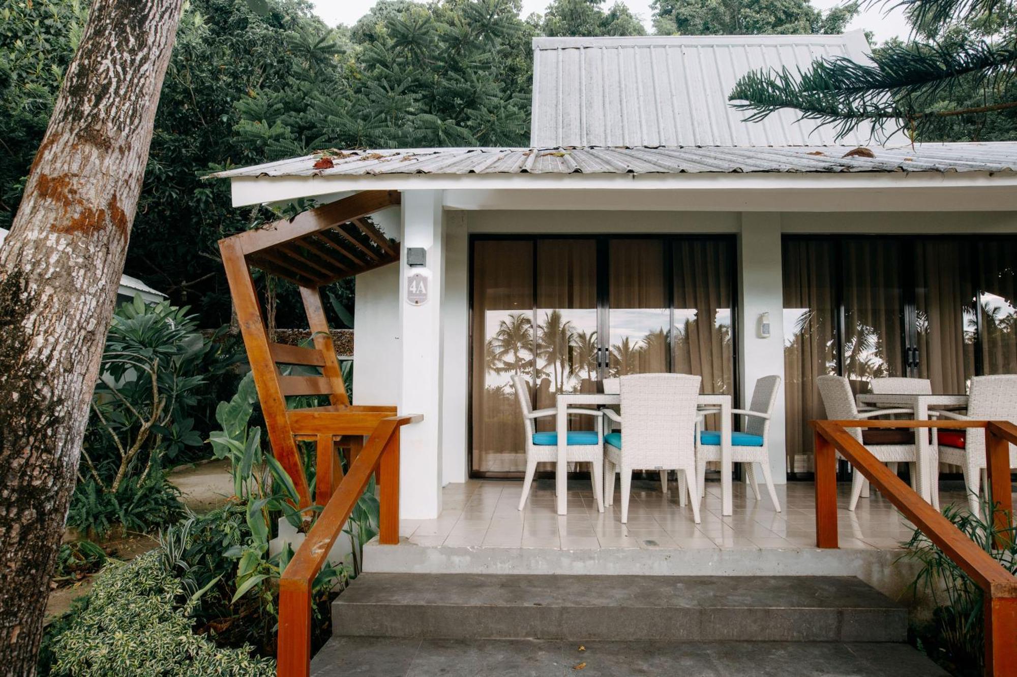 Golden Sands Destination Resorts Daanbantayan Esterno foto