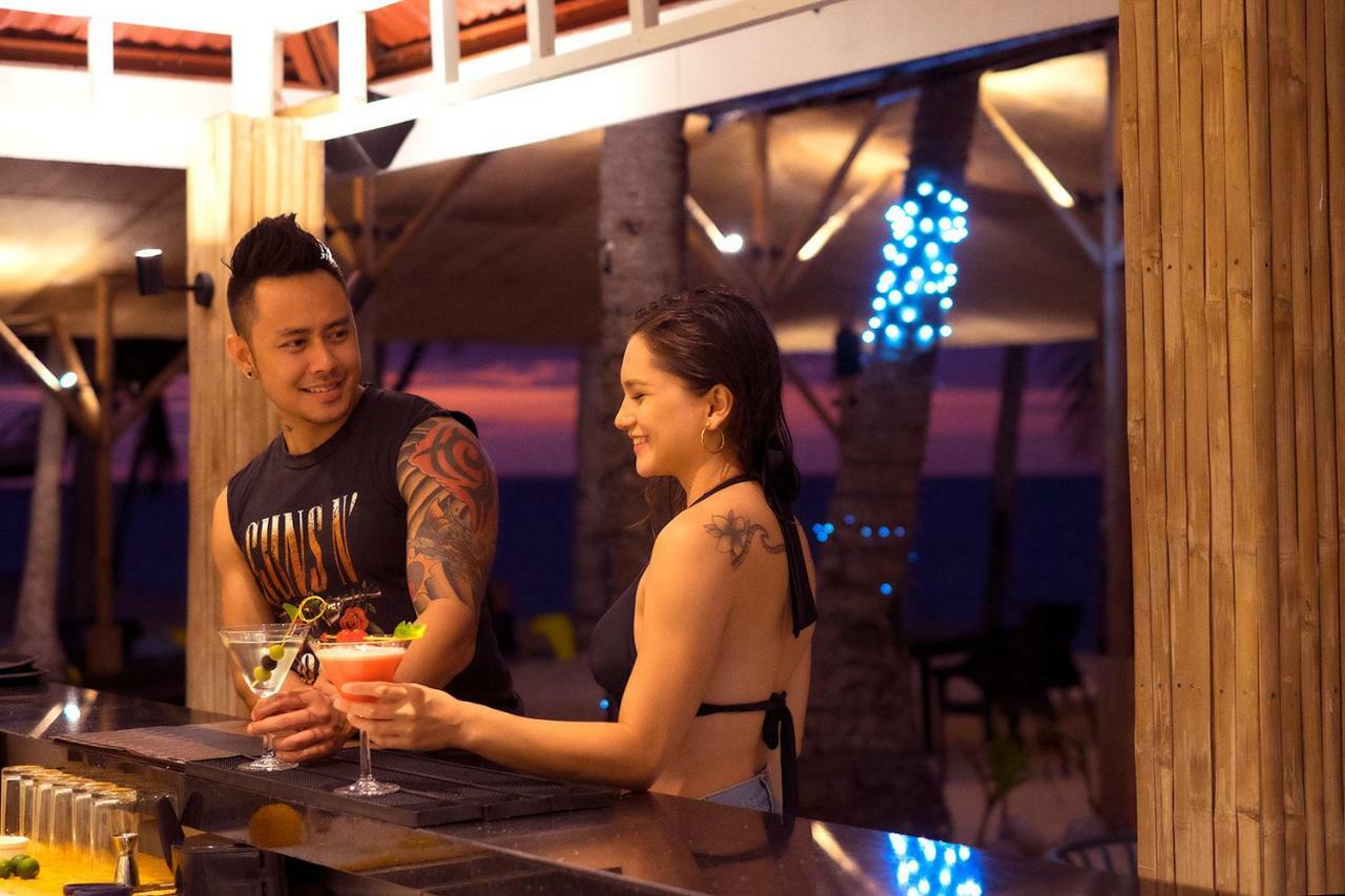 Golden Sands Destination Resorts Daanbantayan Esterno foto